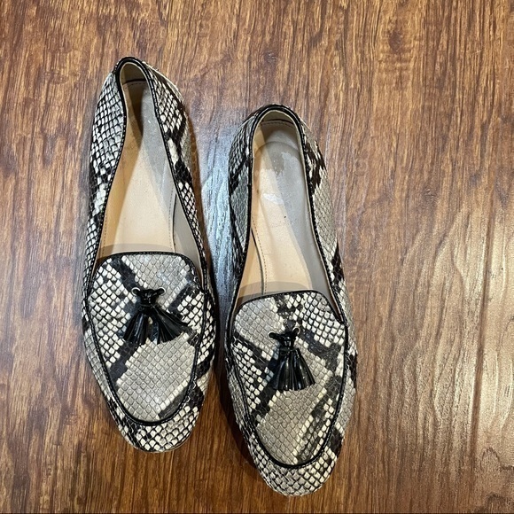 J. Crew Shoes - J. Crew piped tassels flats snakeskin print 7.5